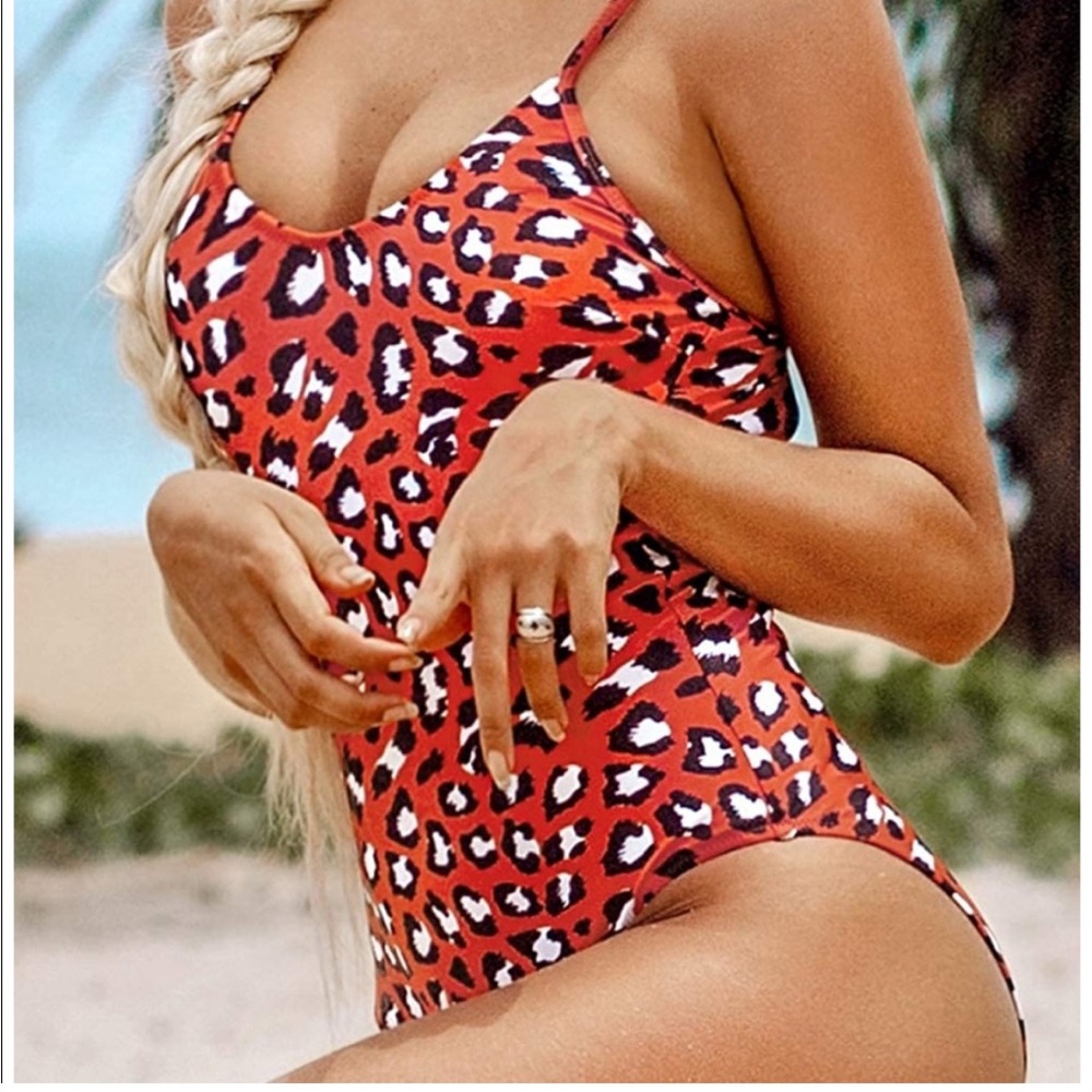 Cupshe Red Leopard Print One Piece Swimsuit